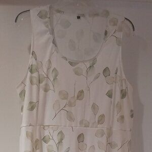 Woman's White Sleevelss Summer Maxi Dress